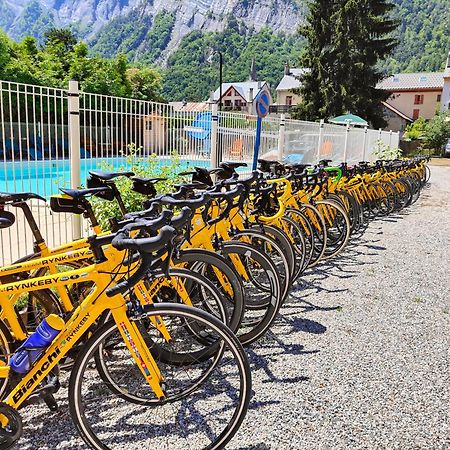 Sport'Hotel-Aparthotel De Milan Le Bourg-dʼOisans Екстериор снимка